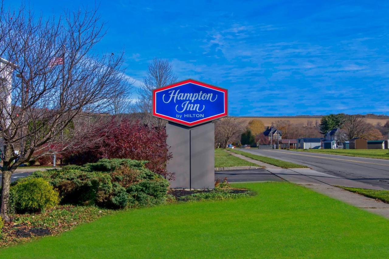 Hampton Inn Cortland Exterior foto